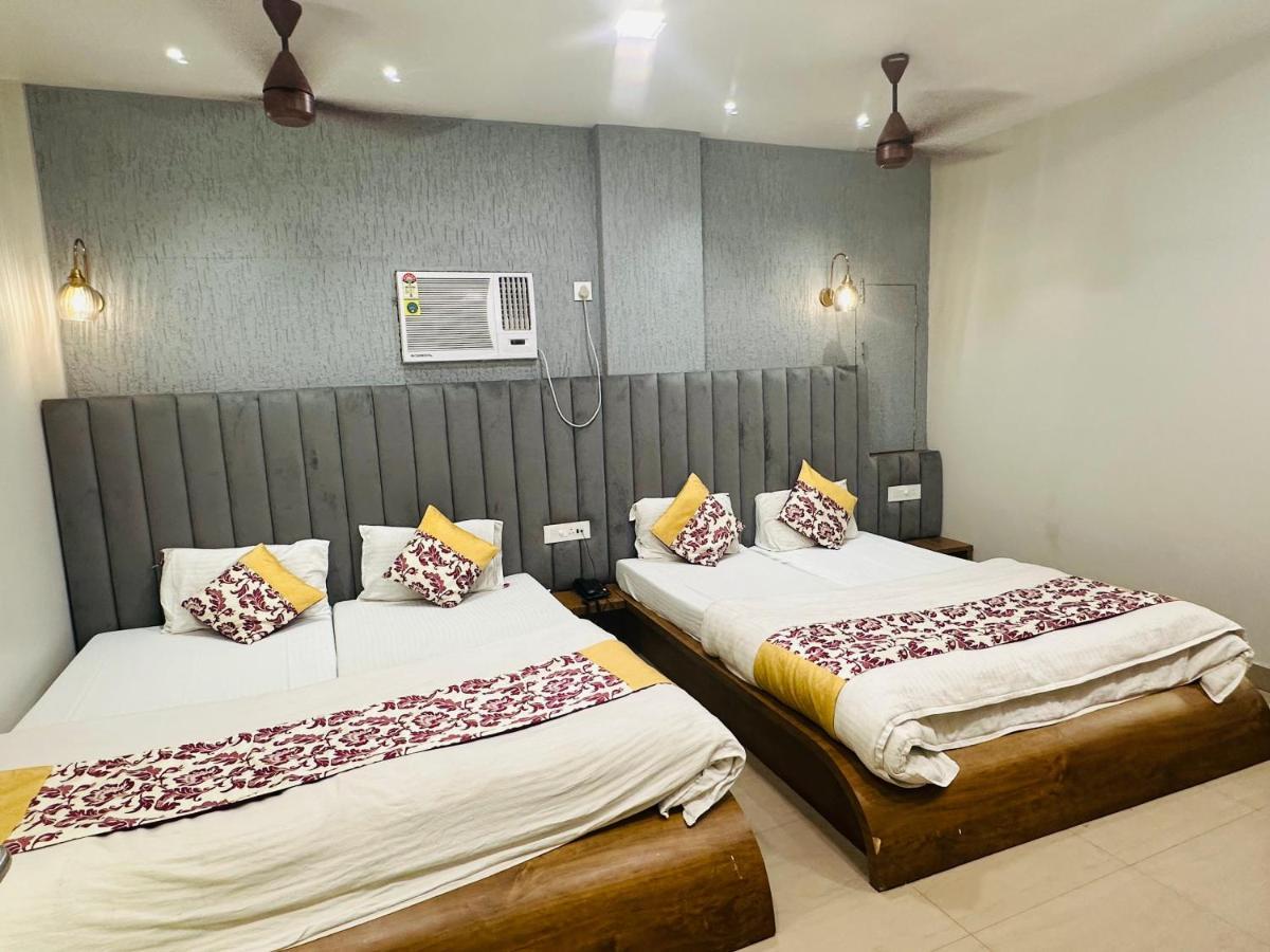 Hotel Deva Inn Varanasi Exteriör bild